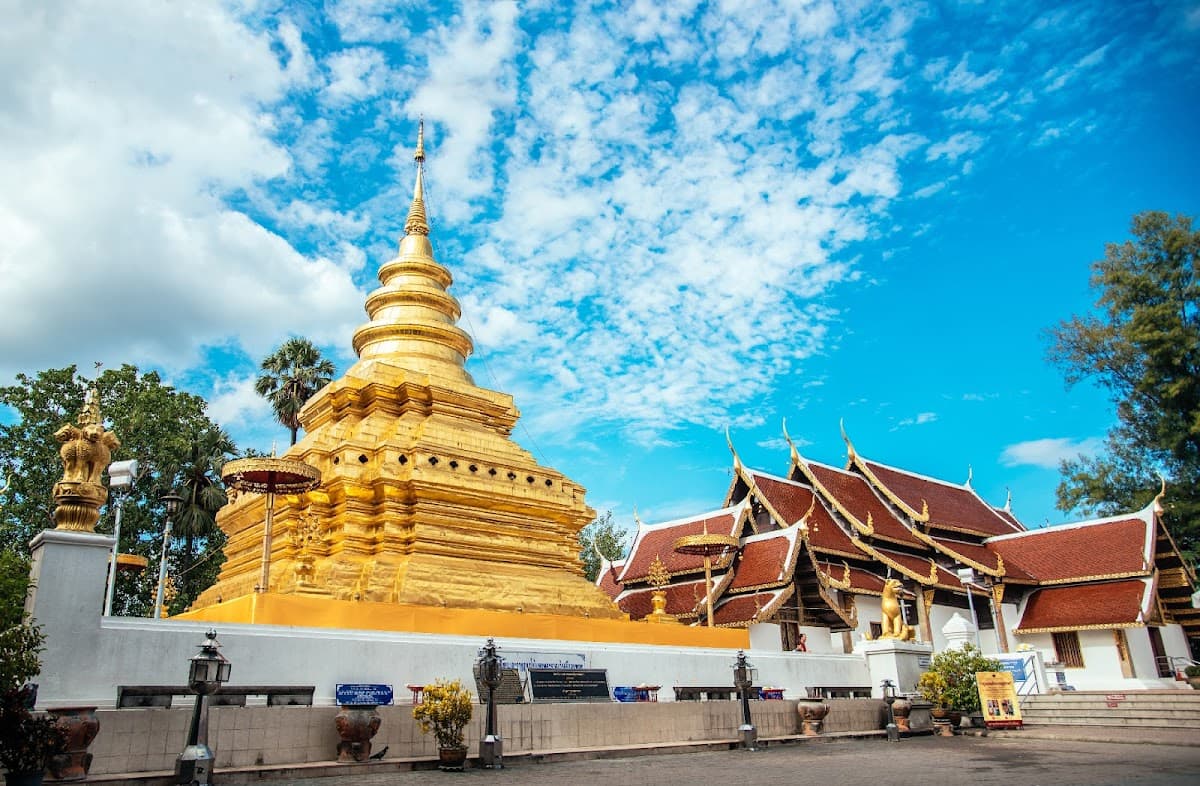 Wat Phra That Si Chom Thong Worawihan