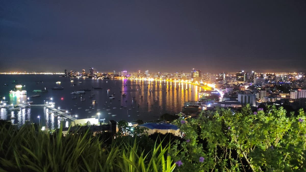 Phra Tamnak Mountain Viewpoint 3