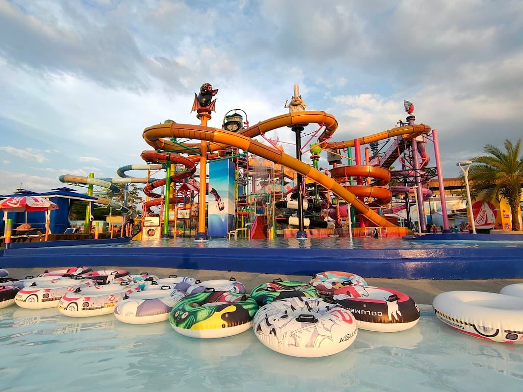 Columbia Pictures Aquaverse 2