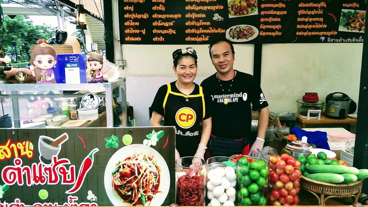 Indy Market Dao Khanong 2