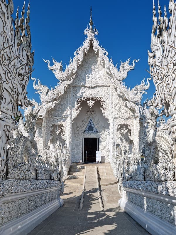 Wat Rong Khun 2