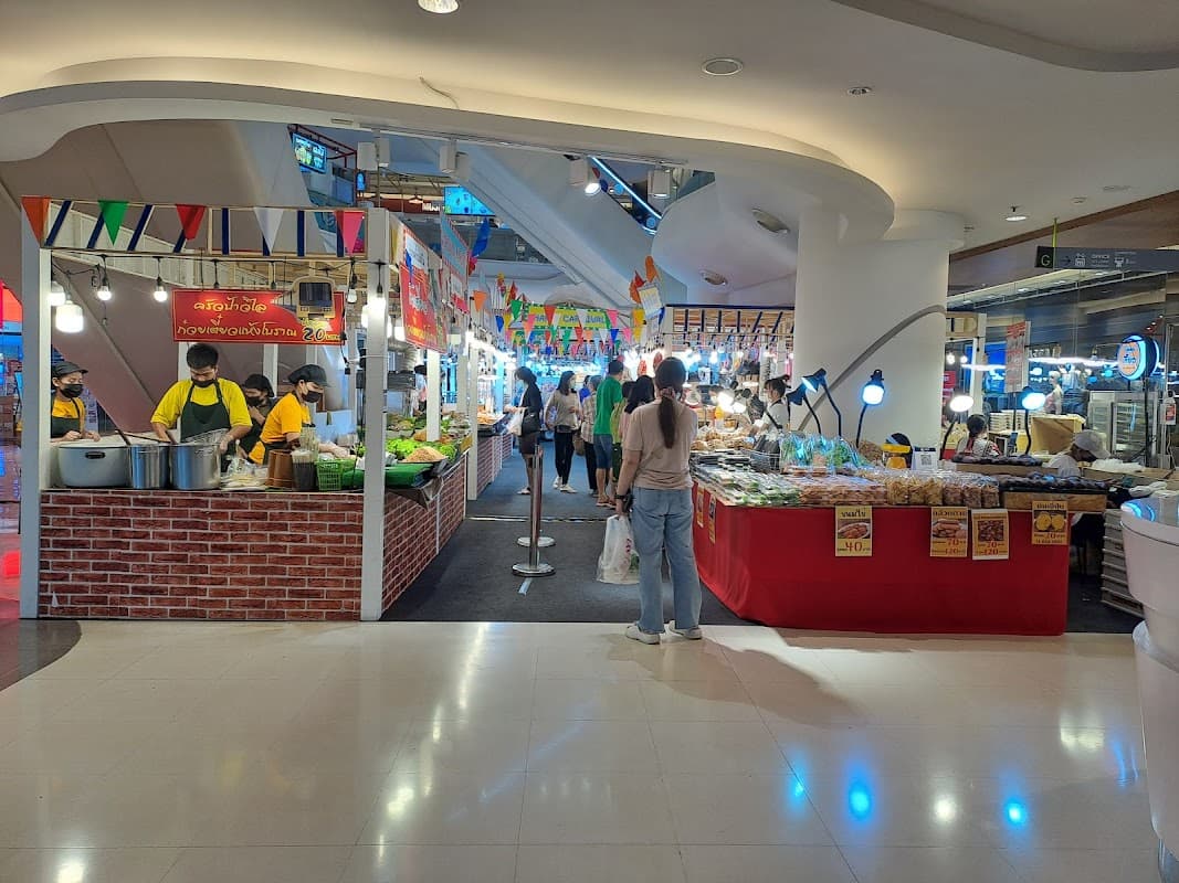 Central Silom Complex 3