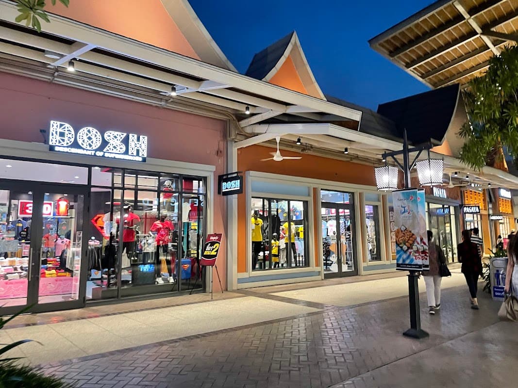 Central Village Outlet