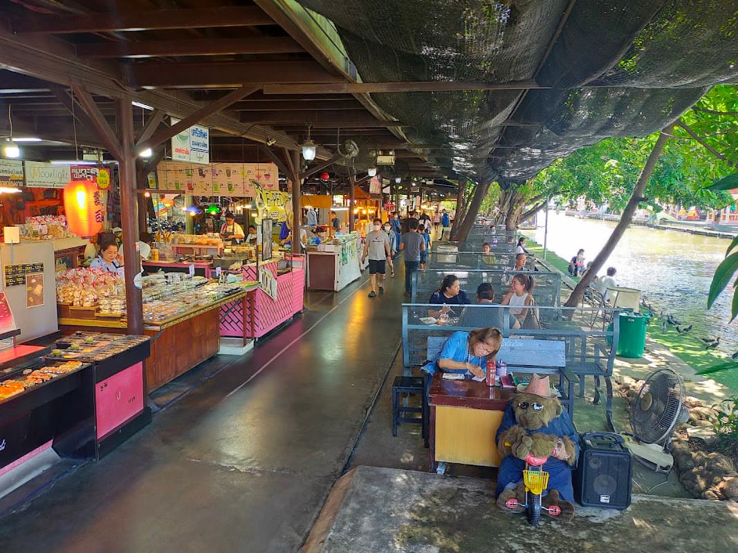 Kwan-Riam Floating Market 2