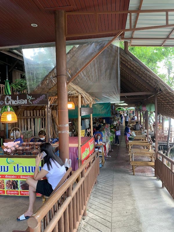 Taling Chan Floating Market