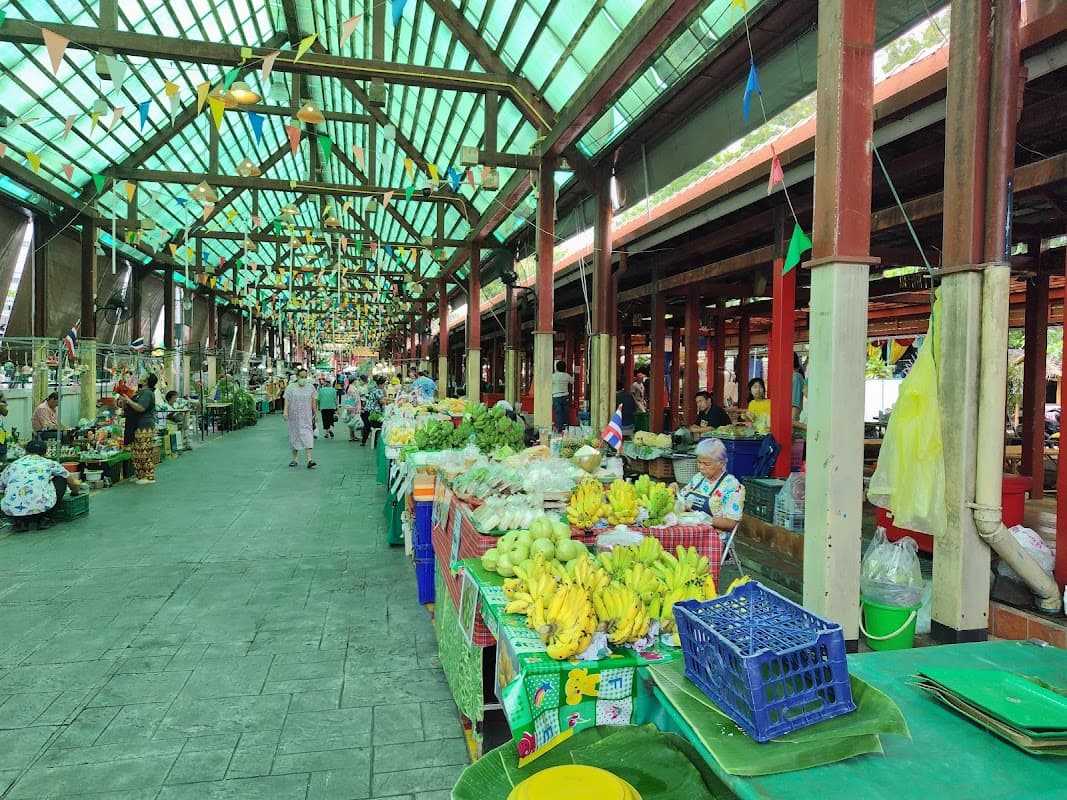 Taling Chan Floating Market 3