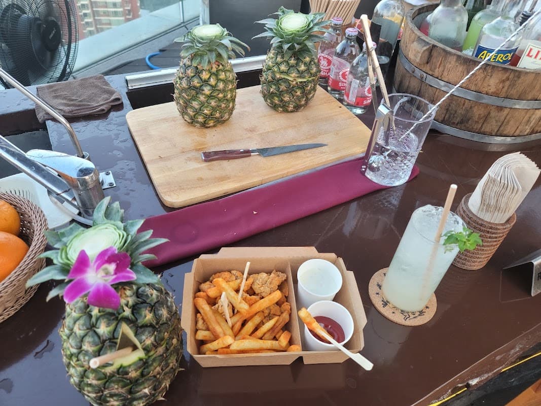 Tichuca Rooftop Bar 2