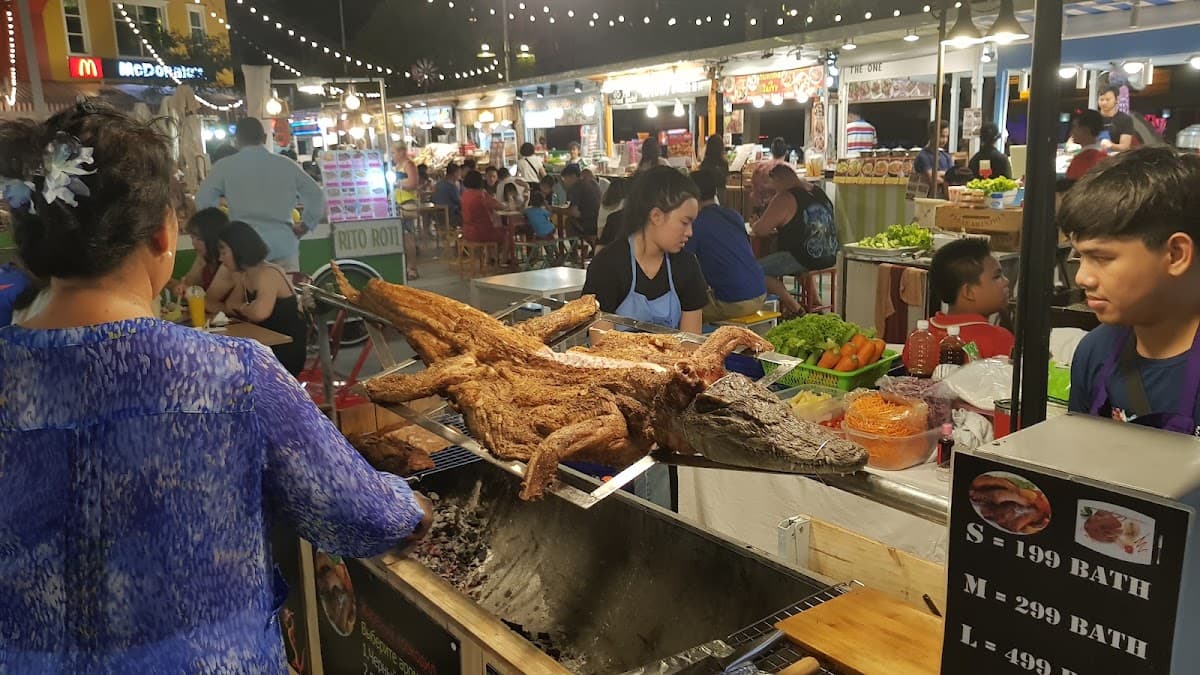 Big C Supercenter Central Marina Outlet 3