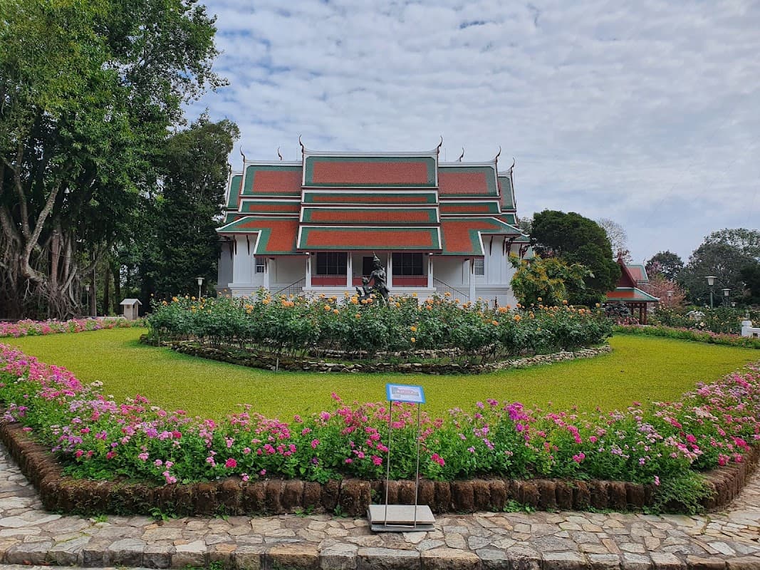 Bhubing Palace 2