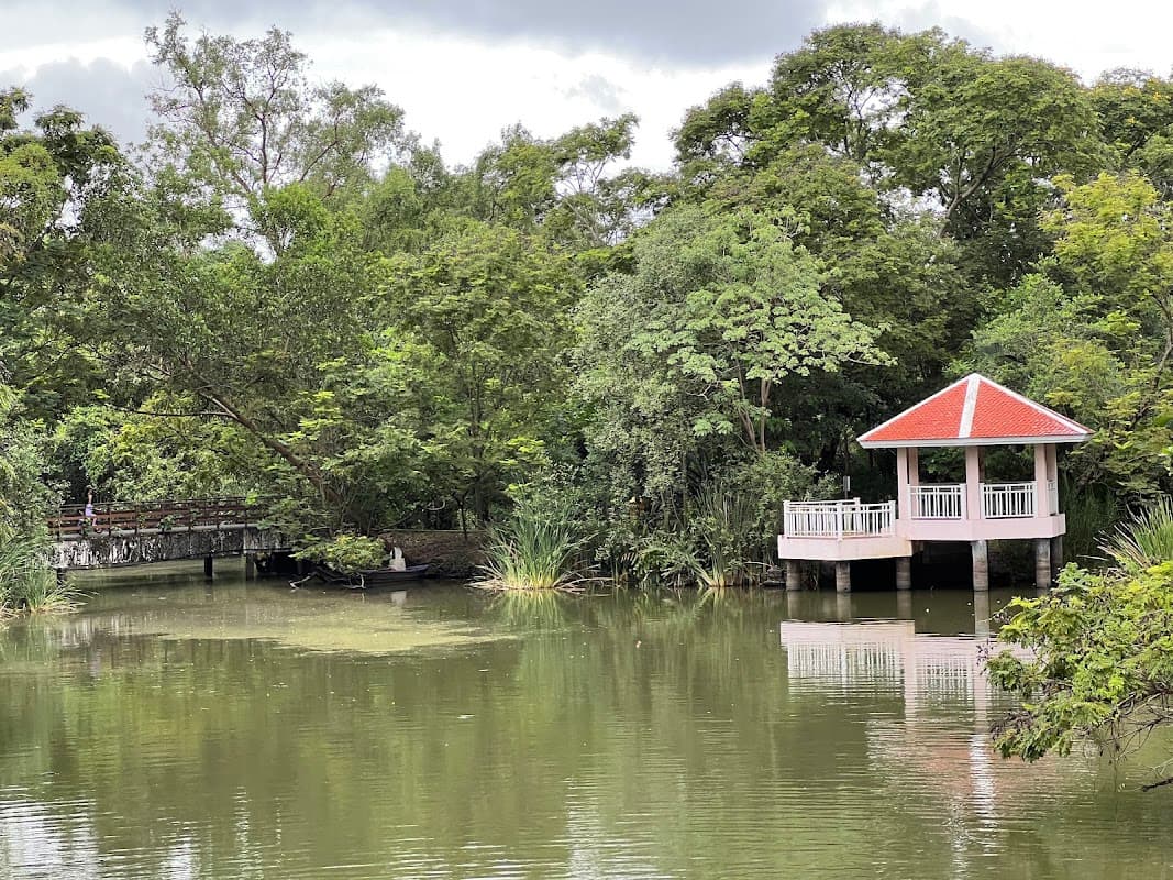 Sri Nakhon Khuean Khan Park and Botanical Garden 2