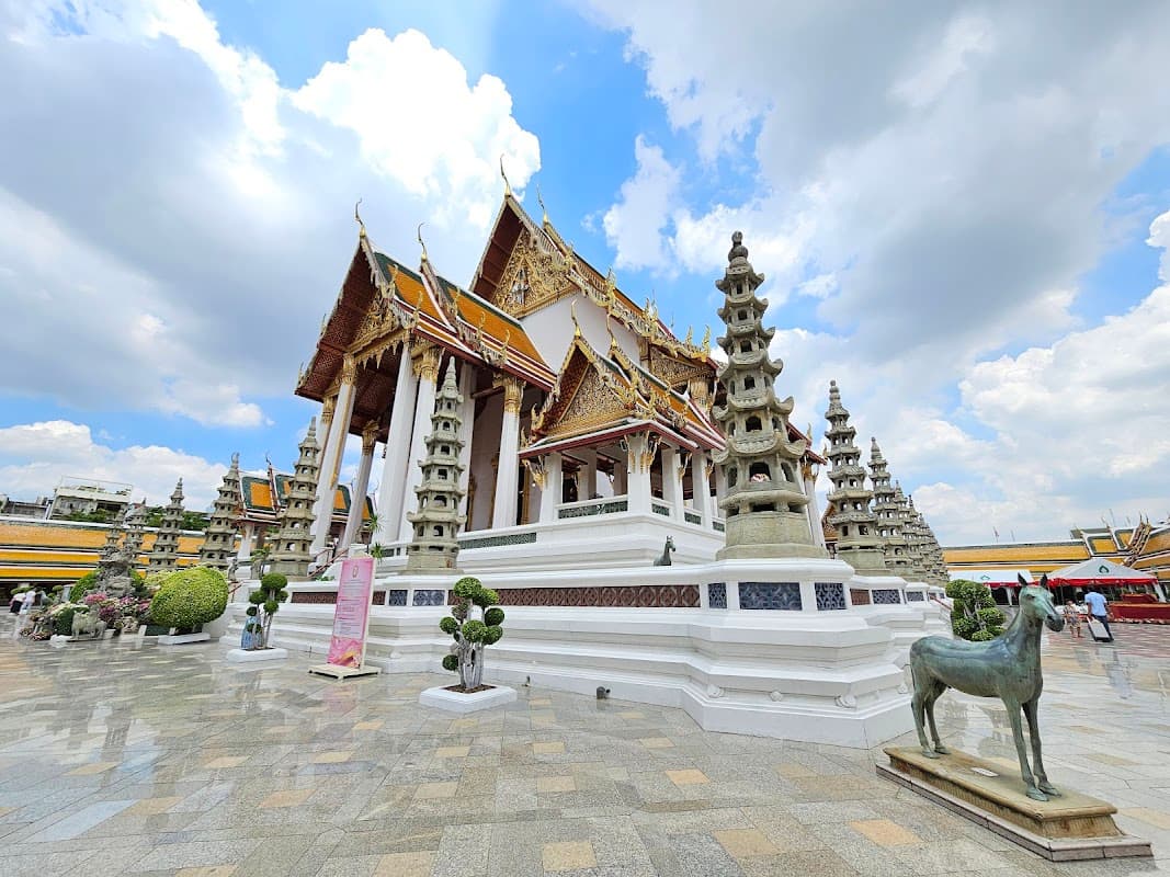 Wat Suthat Thepwararam Ratchaworamahawihan