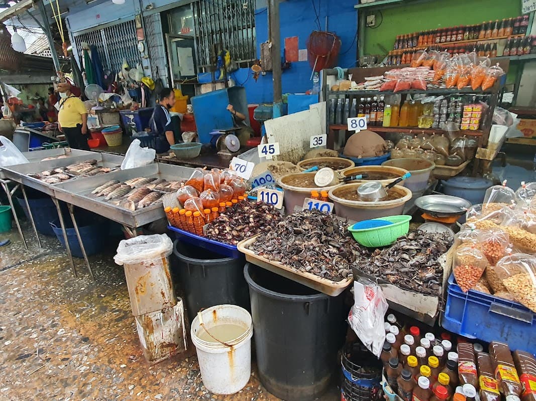 Khlong Toei Market 3