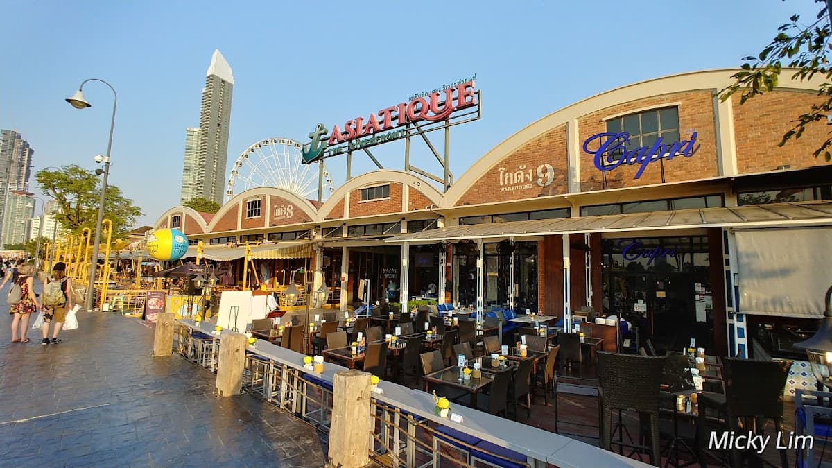 Asiatique The Riverfront