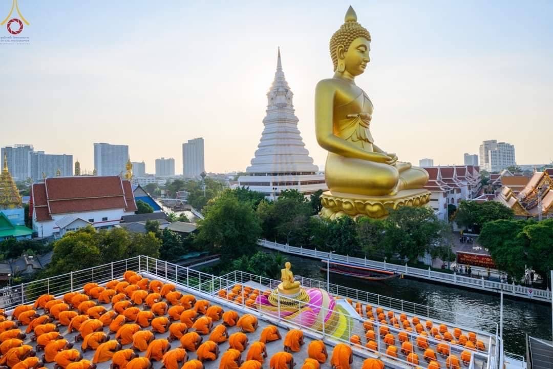 Wat Paknam Phasi Charoen